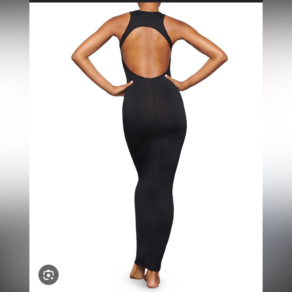 NWOT SKIMS Black Open Back Maxi Dress Size XXS